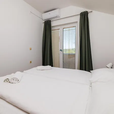 Apartments Ruzica F Lopar Exterior photo