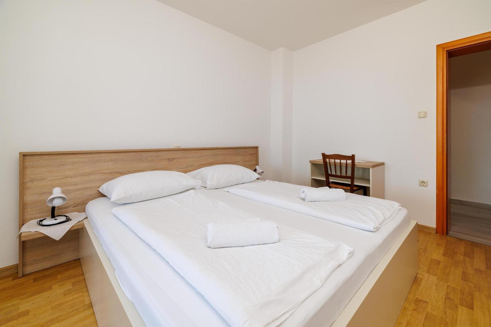 Apartment Ruzica F *