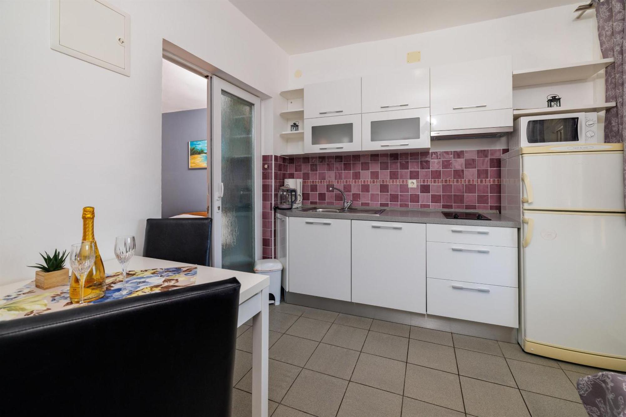 Ruzica F Apartment Lopar