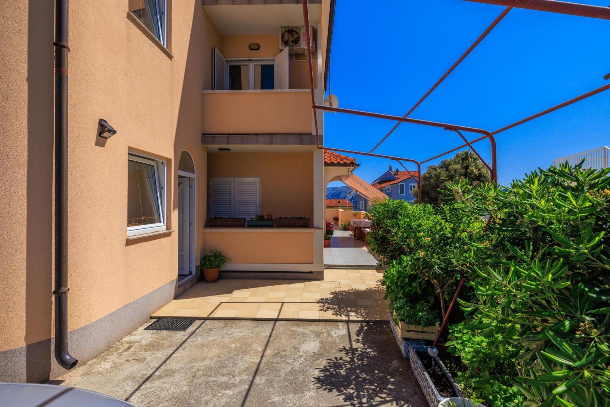 Apartment Ruzica F