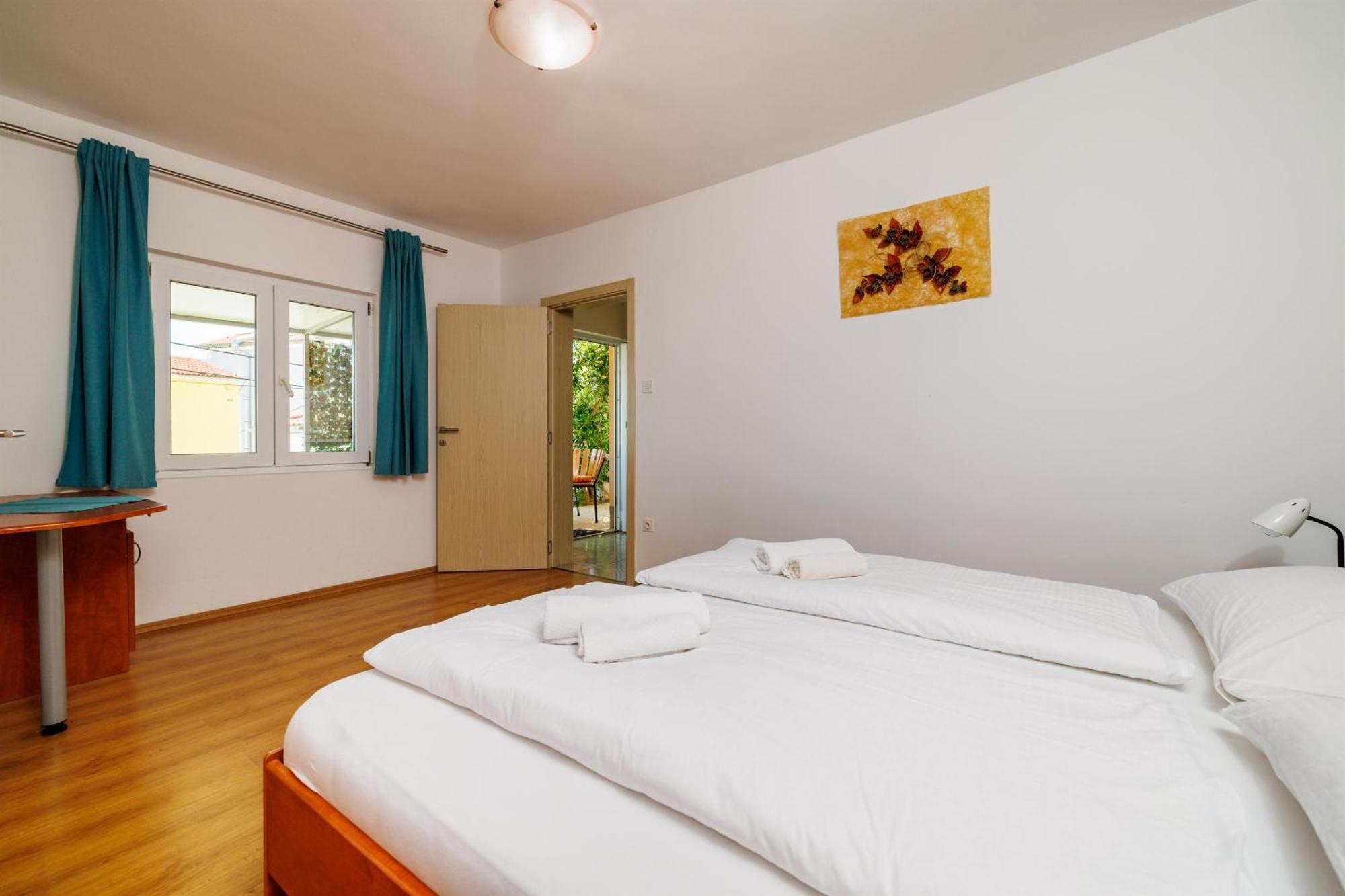 Apartment Ruzica F *