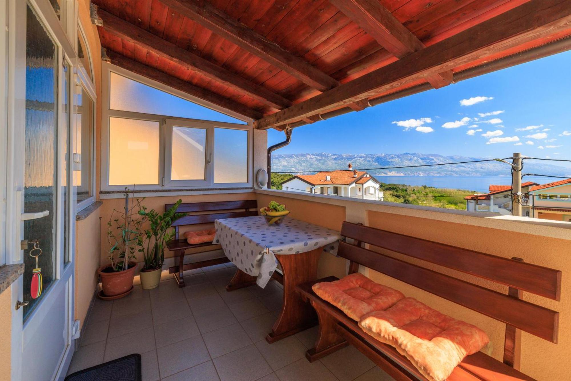 Ruzica F Apartment Lopar